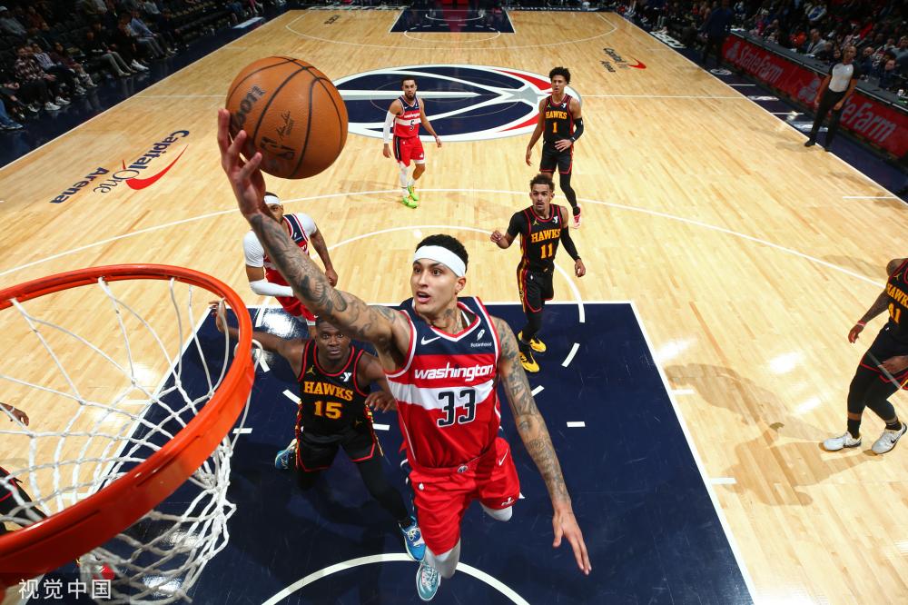 华横溢的球 华横溢的球