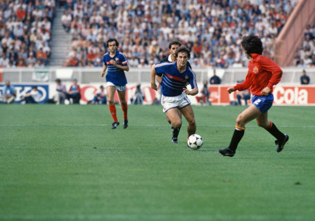 件背后的深 件背后的深