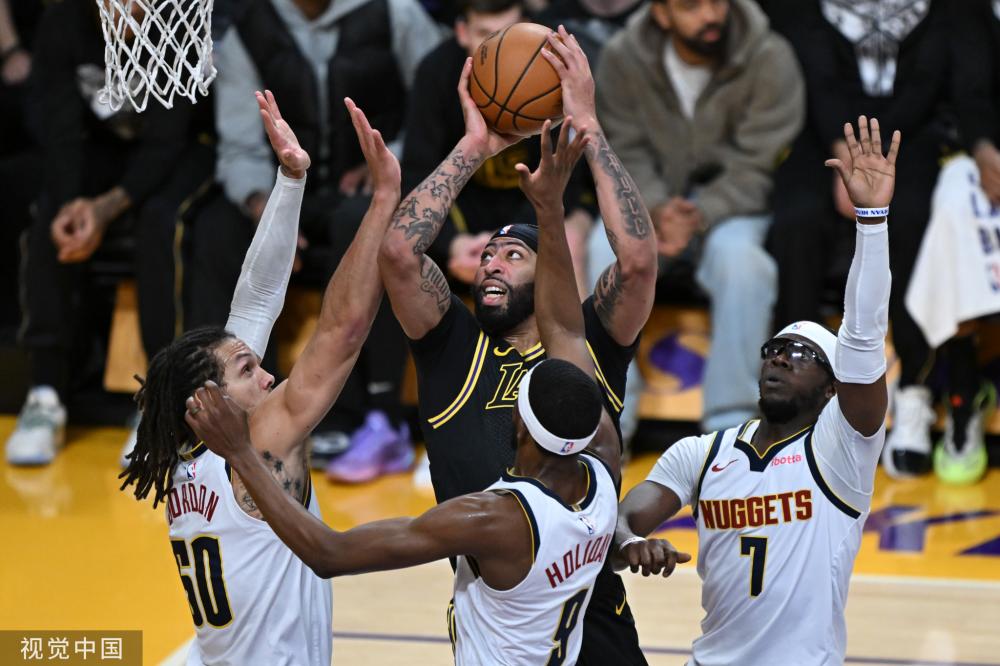 阶段还在拼 阶段还在拼